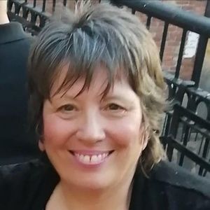 Meet your Posher, Elisa